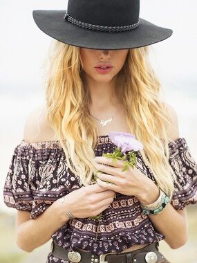 Spell Gypsiana Off-Shoulder Boho Tunic in Pepper - Purple and Blush